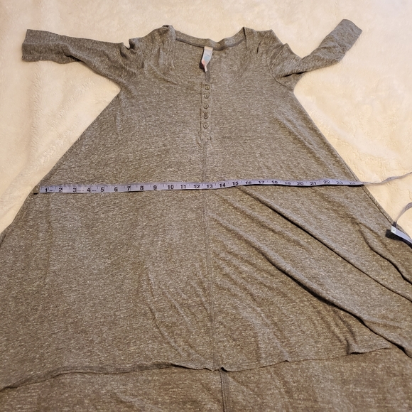 * Gray * Free People Beach Henley 1/2 Sleeve Flowy Dress - Picture 7 of 11